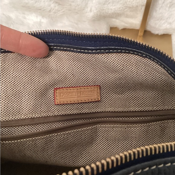 Dooney & Bourke - Picture 13 of 16